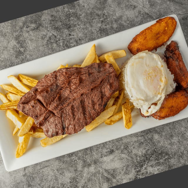 Bistec a Lo Pobre.
